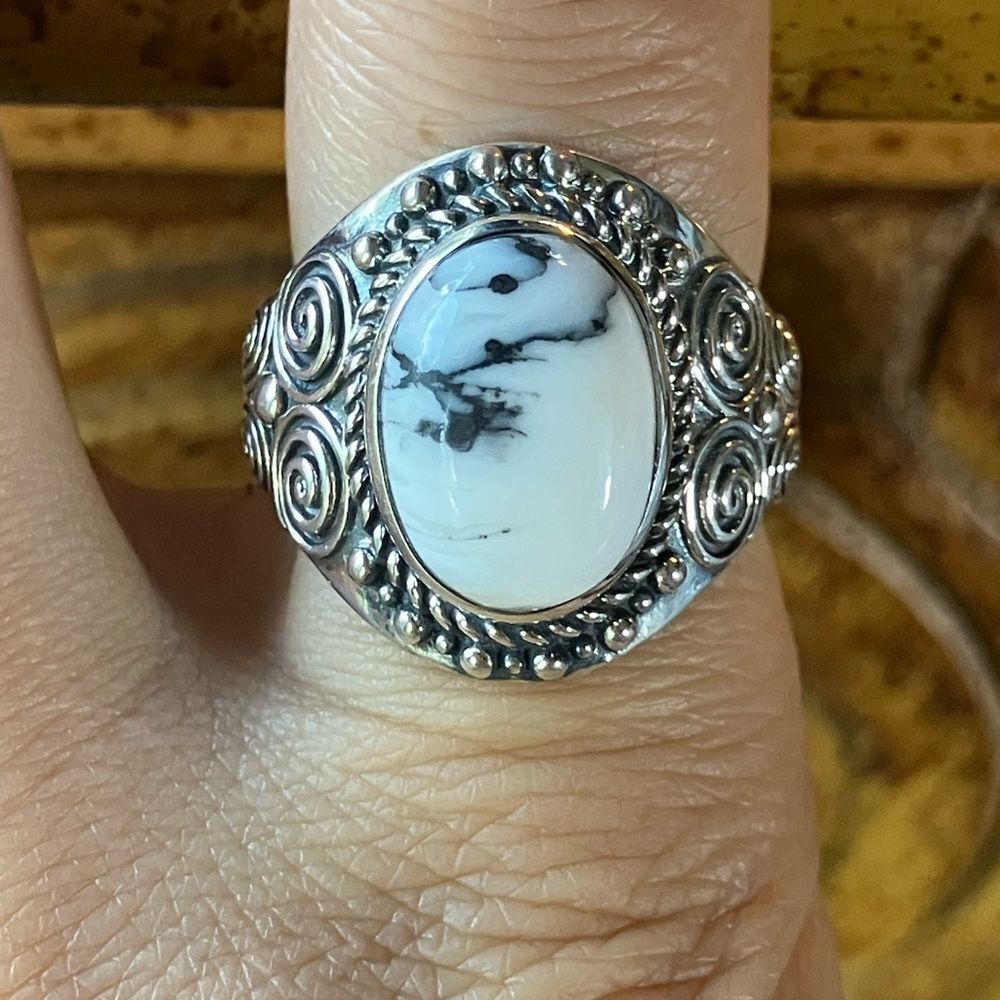 Genuine White Buffalo Sterling Silver Ring Size 8